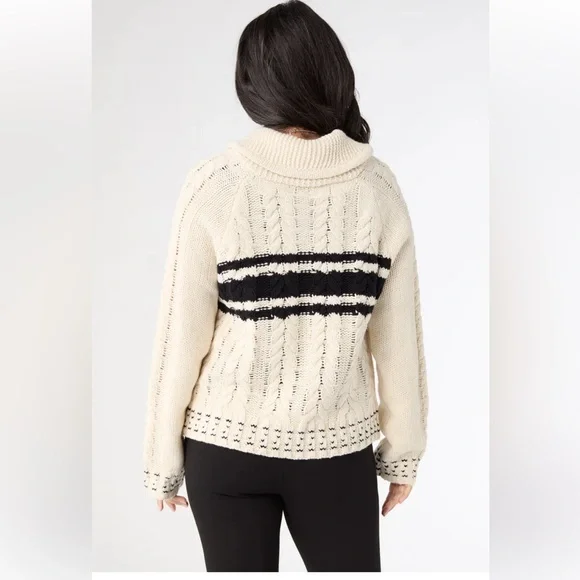 Coco + Carmen Romilly Collared Zip Front Cardigan - whipstitch cardigan - Picture 3 of 9